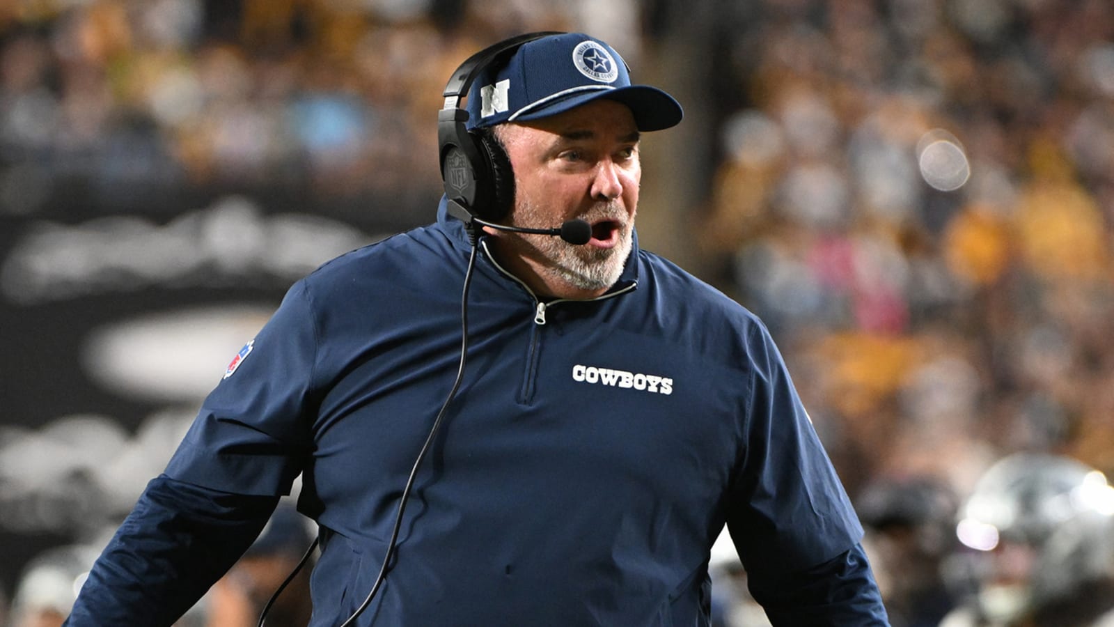 Watch: Mike McCarthy takes frustration out on tablet