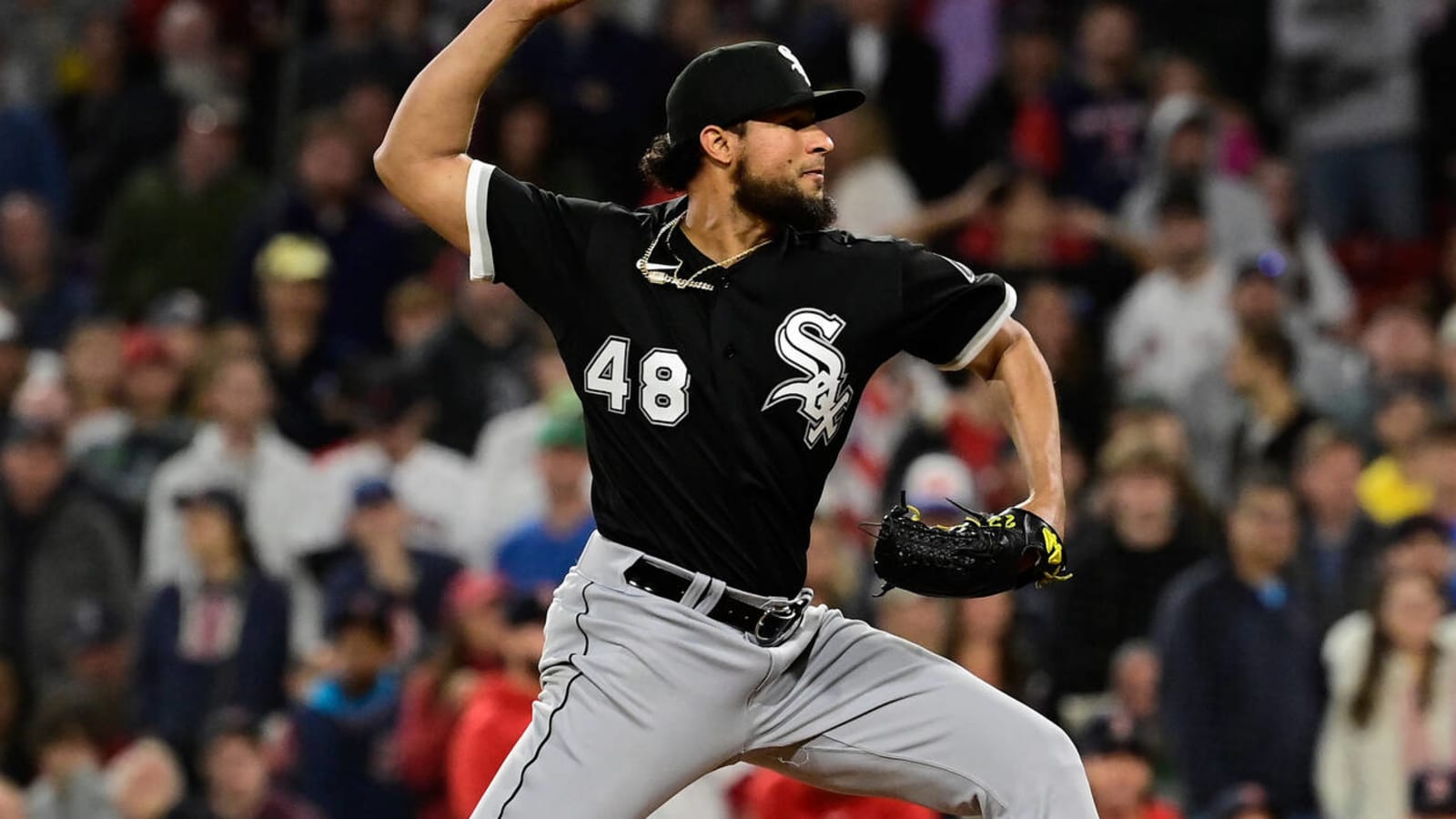 White Sox designate veteran reliever for assignment