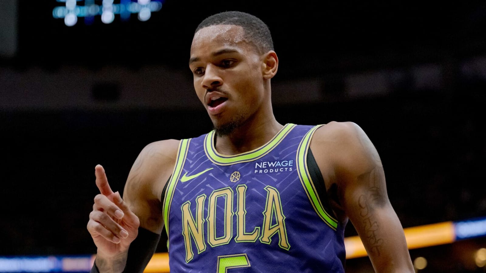 Pelicans making case to keep team together before trade deadline