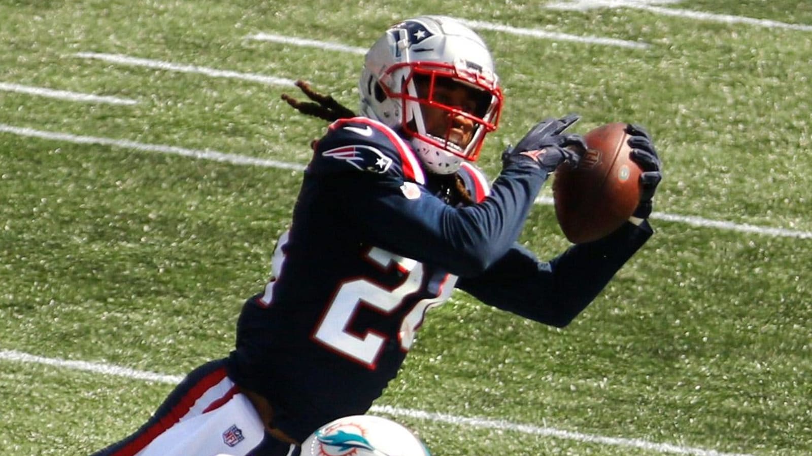 Stephon Gilmore to make Panthers debut vs. Falcons