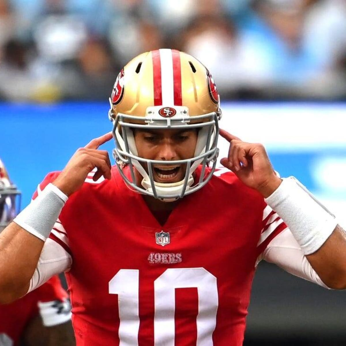 Jimmy Garoppolo guides 49ers to road win over Panthers