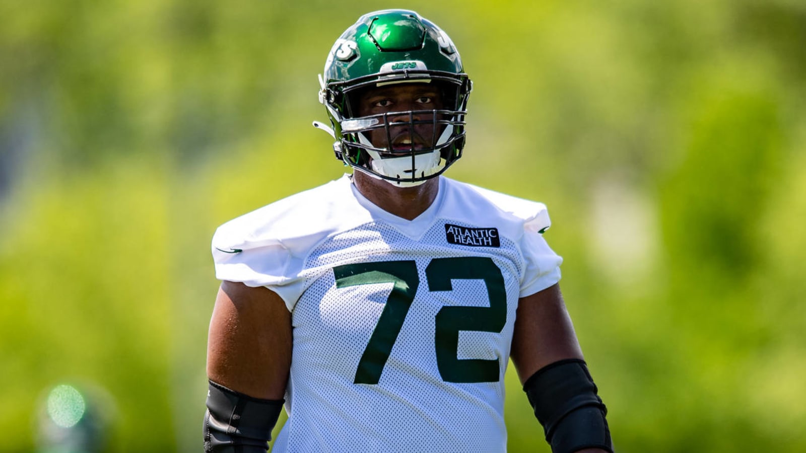 Jets OL Cameron Clark retires due to spinal cord injury