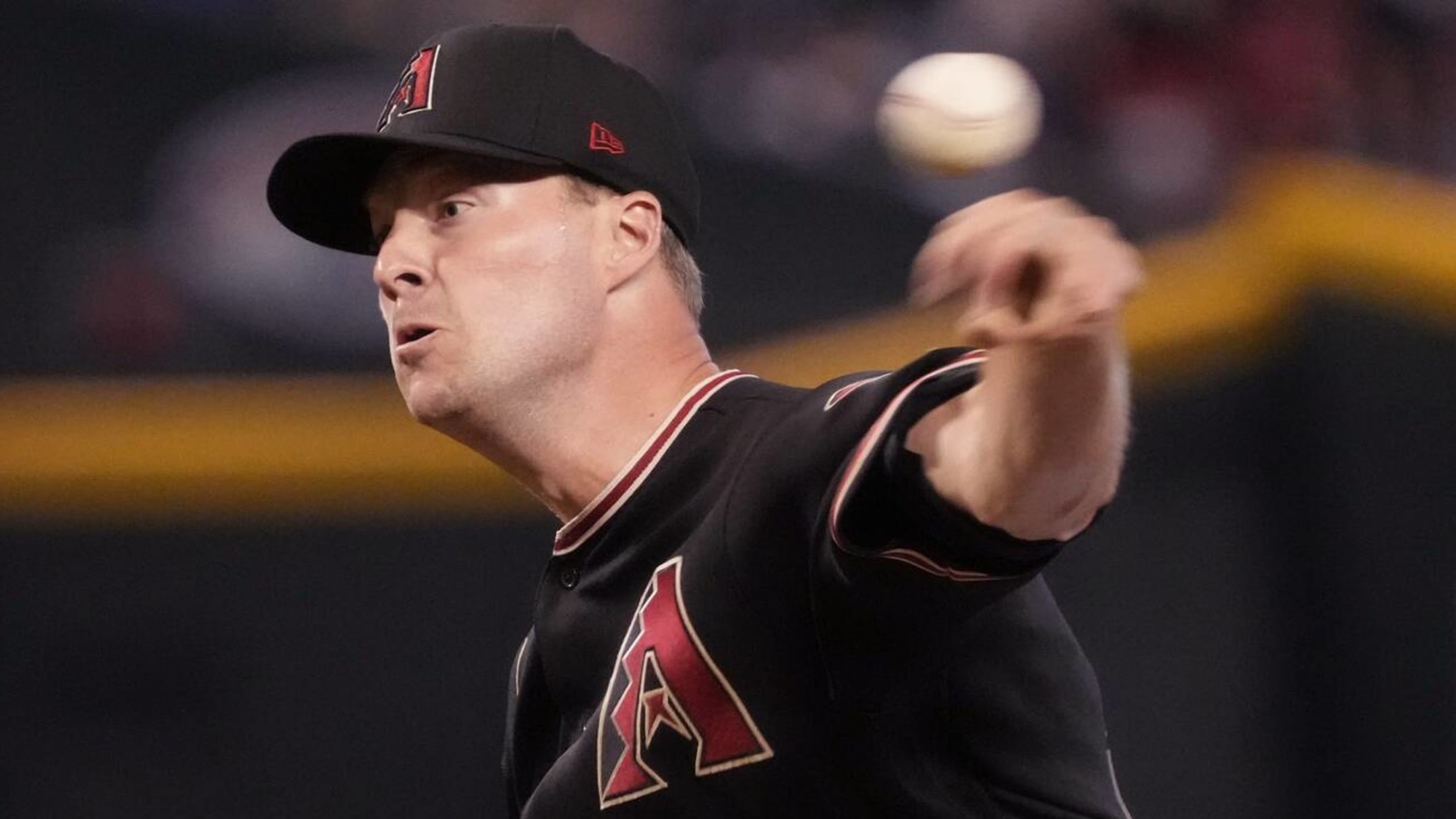 Diamondbacks reinstate All-Star reliever from injured list