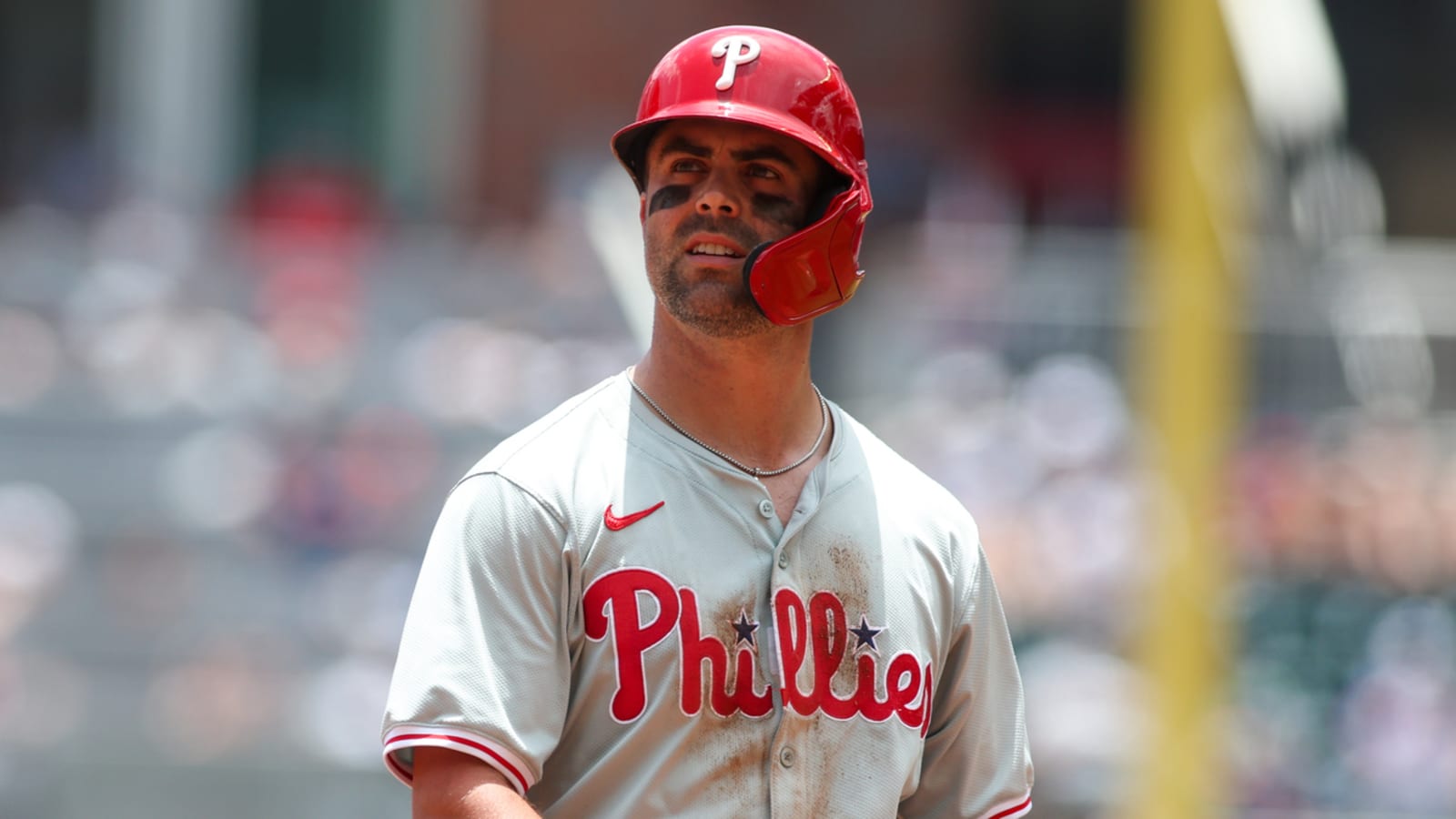 Phillies release veteran utilityman