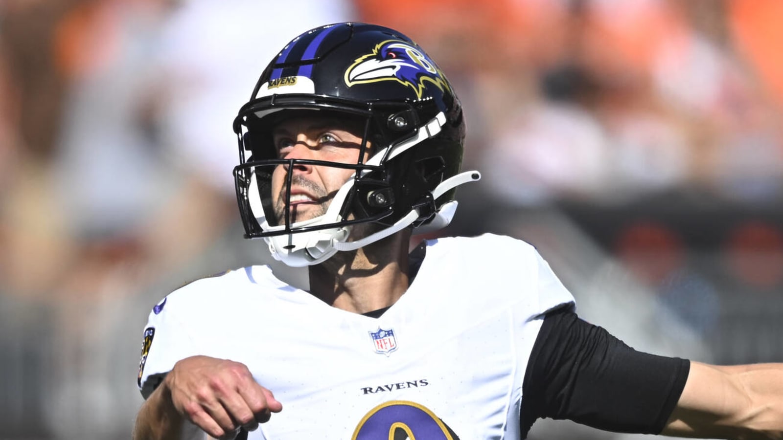 Mahomes, Kelce get into it with Justin Tucker before Chiefs-Ravens