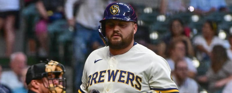 Rowdy Tellez stole his second career base. And he was very proud! 