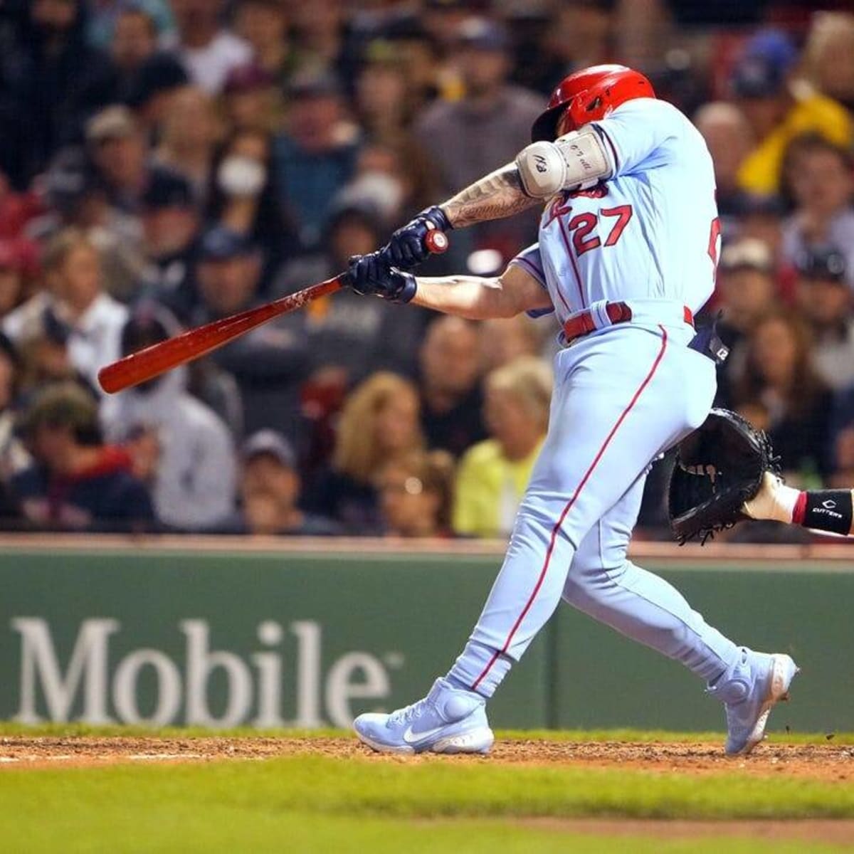 MLB roundup: Cardinals wallop Red Sox
