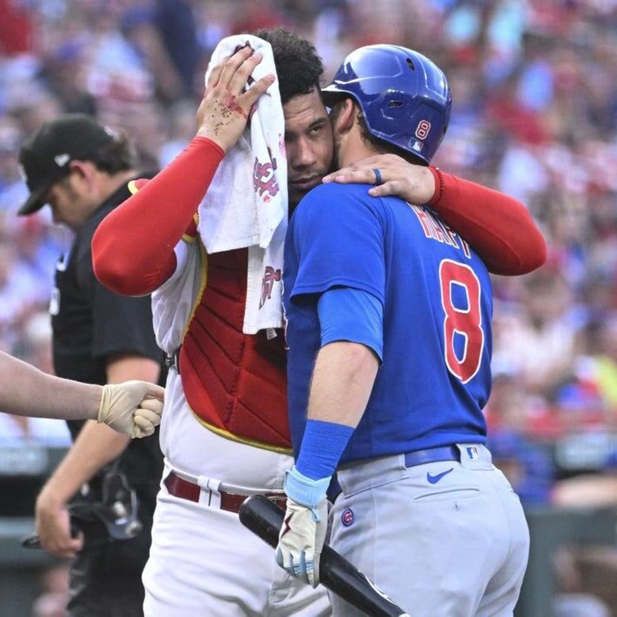 Happ homers twice, Steele pitches Cubs over Cardinals 9-1 in MLB's