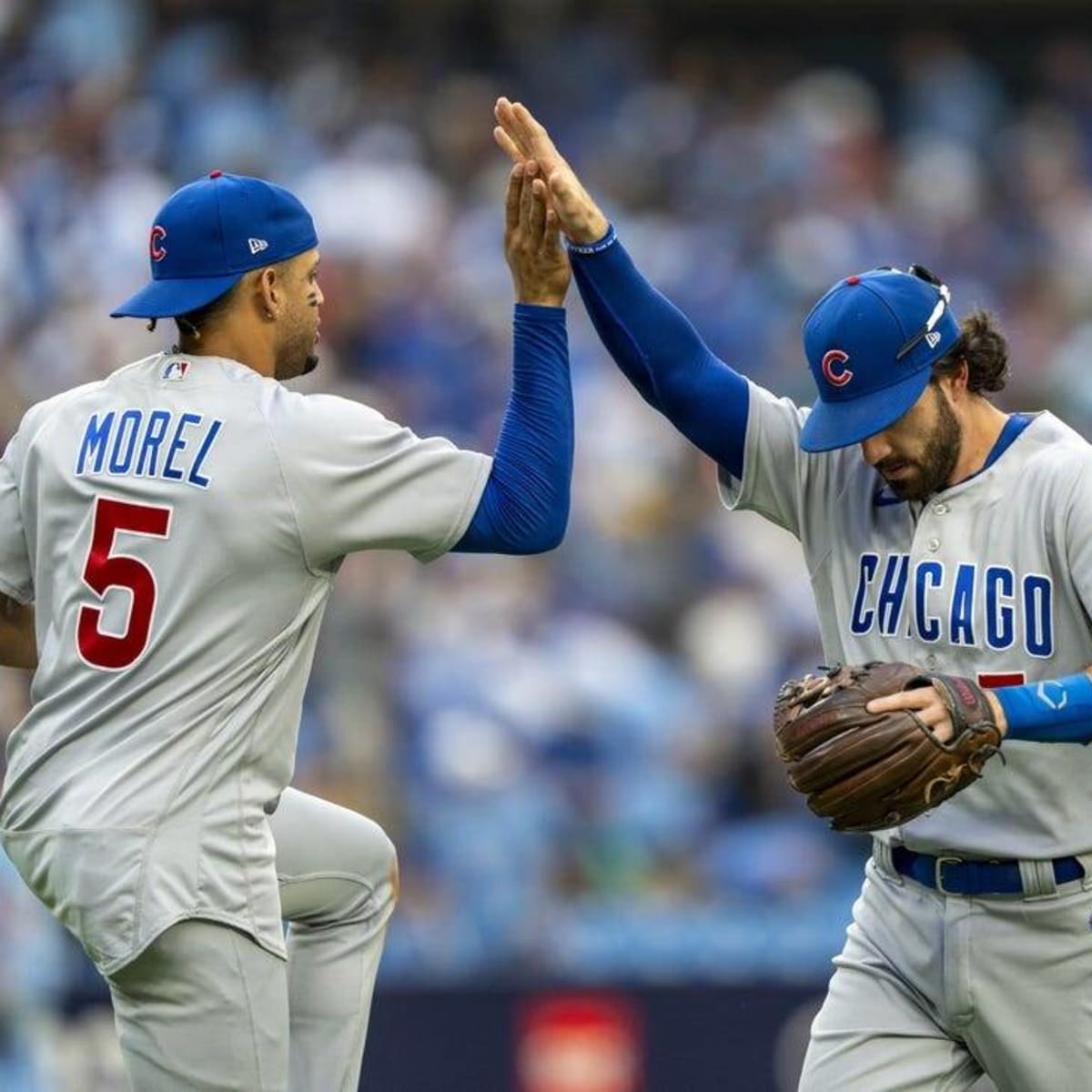 Whit Merrifield helps Toronto Blue Jays beat Chicago White Sox 5-4