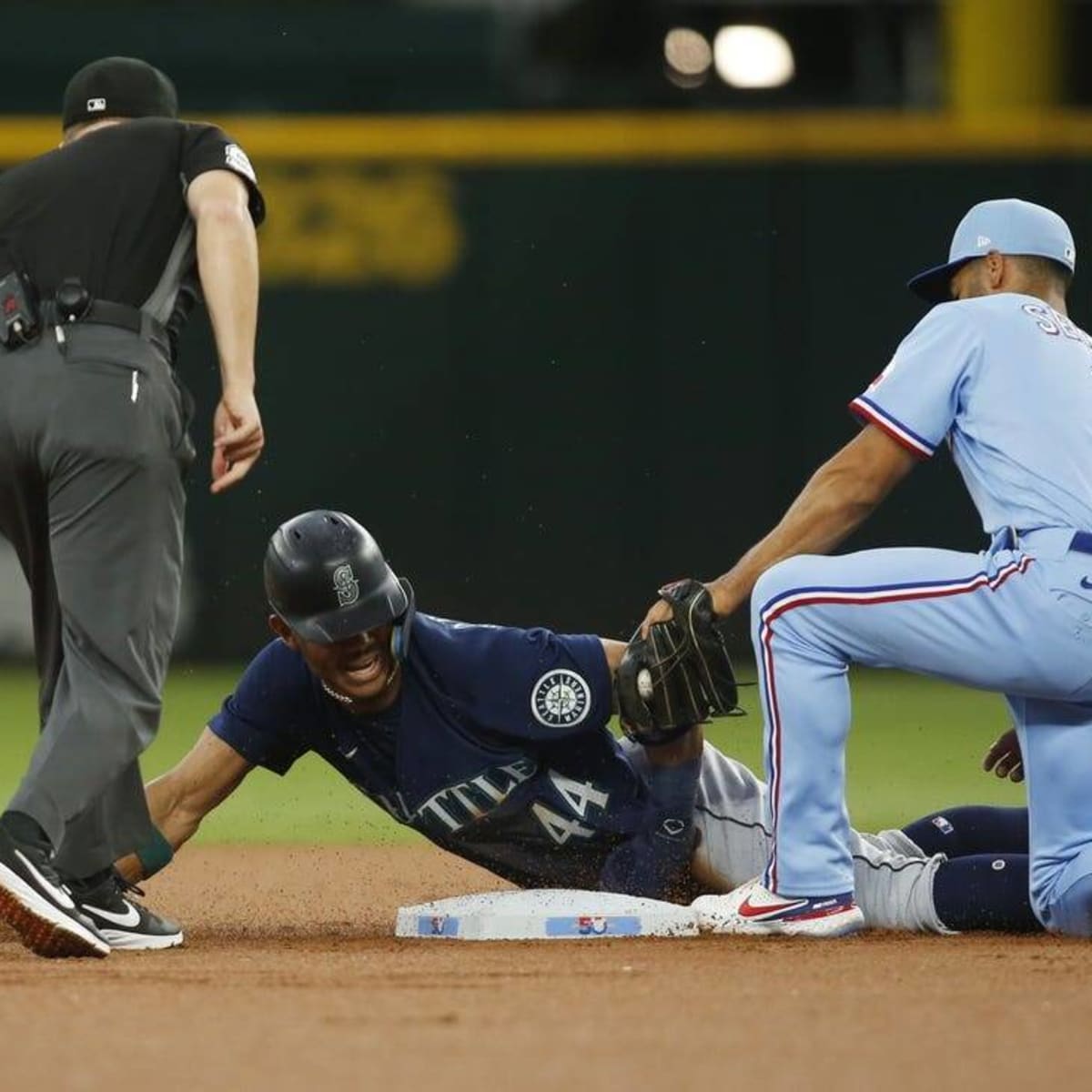 Julio Rodriguez injury update: Mariners star rookie out with wrist soreness  for second straight game