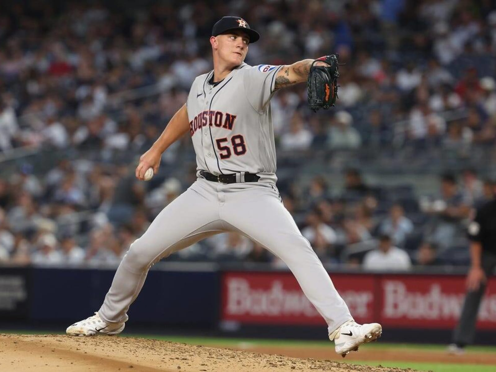 Yainer Diaz, Yordan Alvarez homer off Luis Severino to help Astros beat  Yankees 7-3