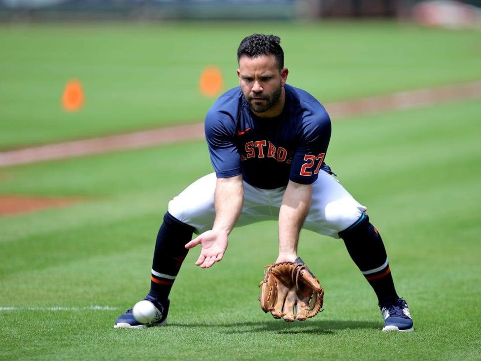 Astros' Jose Altuve to undergo right thumb surgery following hit-by-pitch  during World Baseball Classic