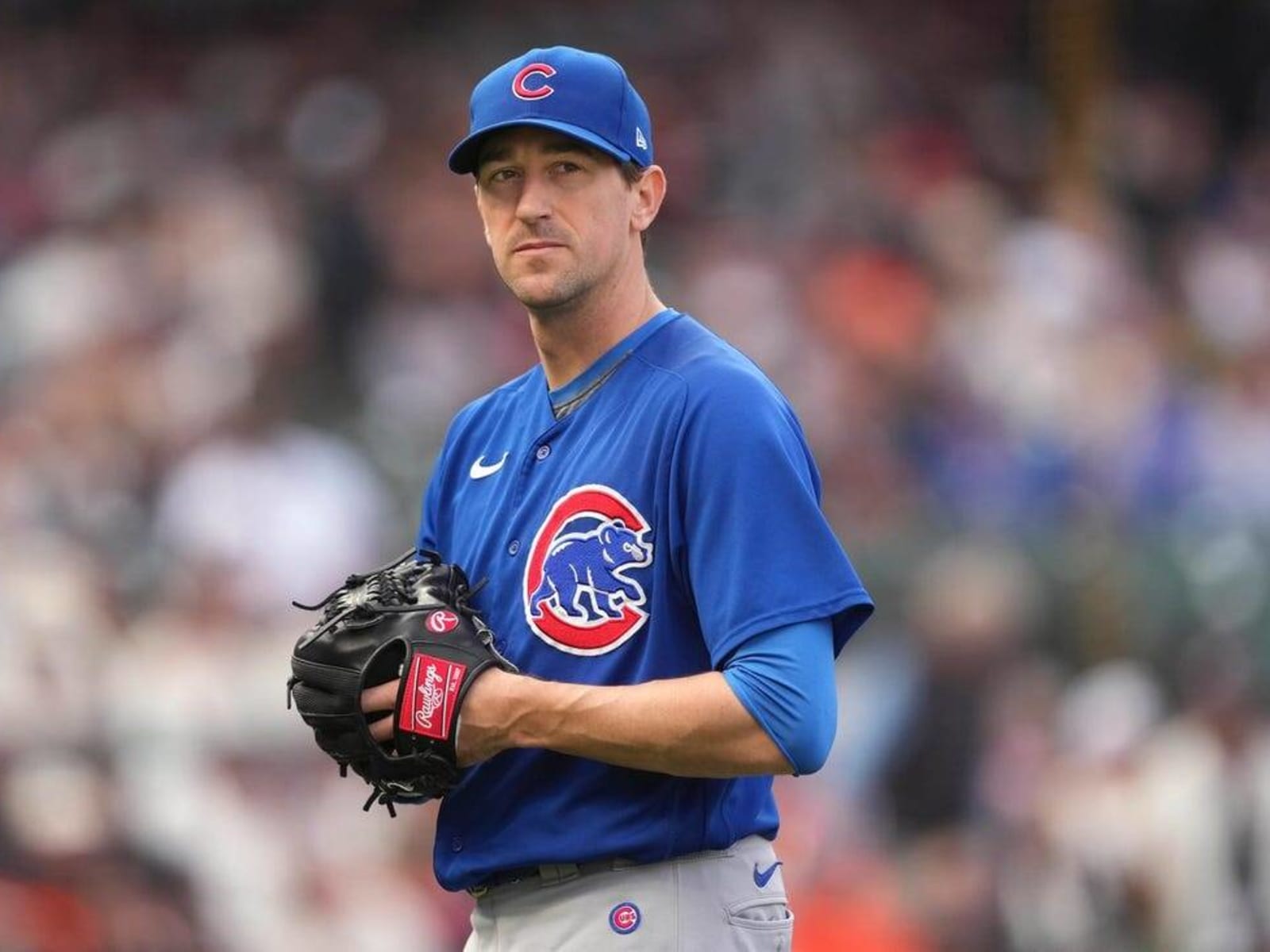 Hendricks helps streaking Cubs hand Pirates 9th straight loss