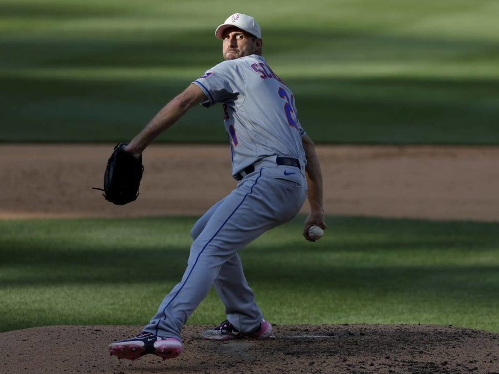 White Sox blow early lead, lose rubber game to Orioles 8-4