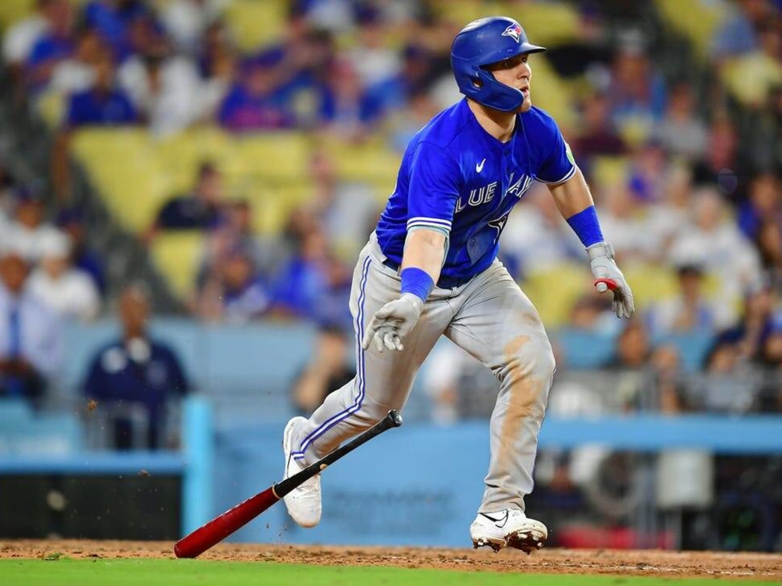 Blue Jays score 3 in 11th to get past Dodgers