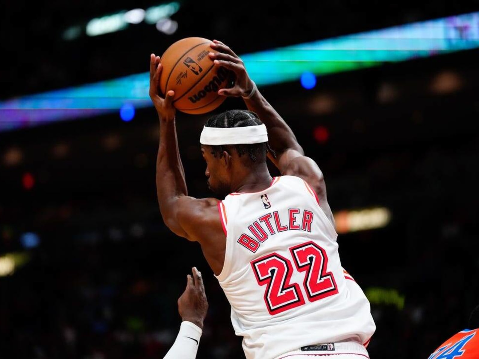 Jimmy Butler explodes for 56; Heat push top-seed Bucks to brink of  elimination