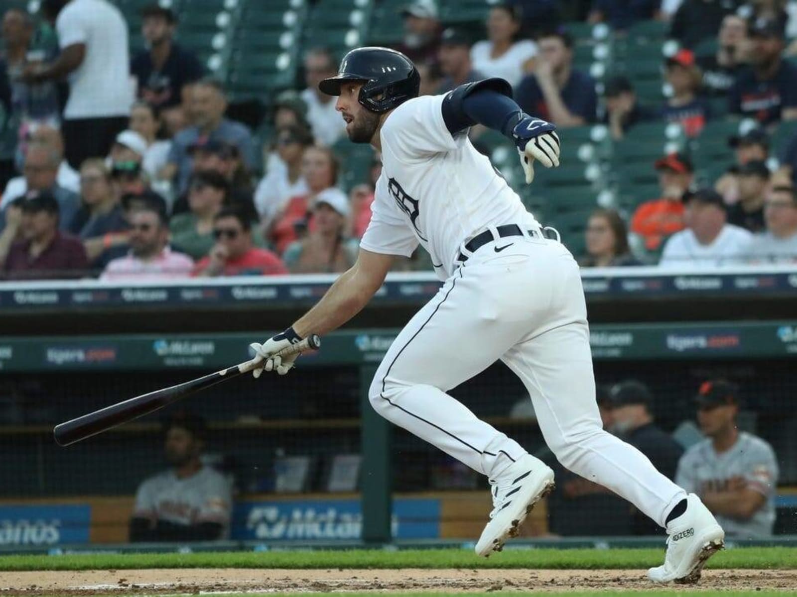 Tigers top Giants 7-5 on Maton's three-run homer in 11th inning