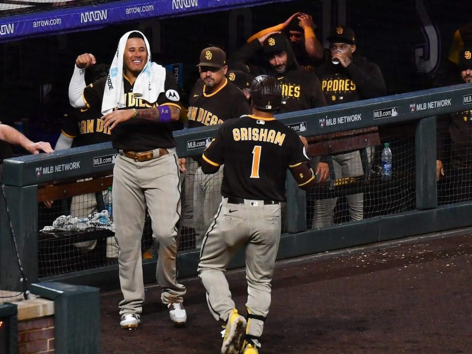 Manny Machado makes his Miller Park debut -- with the Dodgers