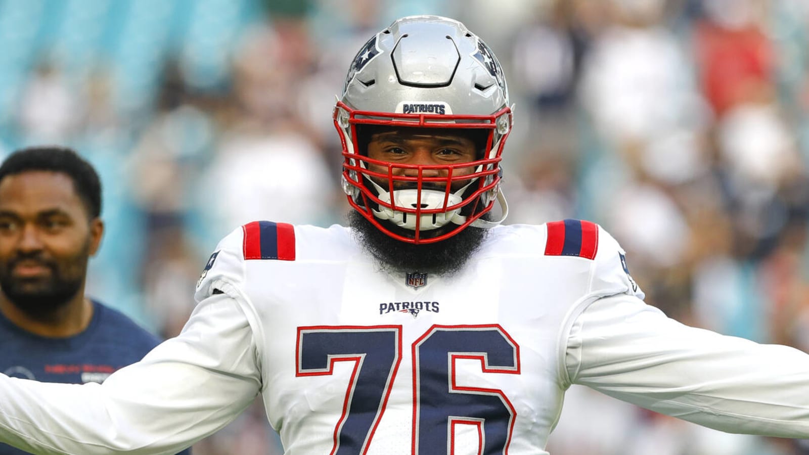 Trent Brown taking reps at LT in Isaiah Wynn's absence from Patriots OTAs