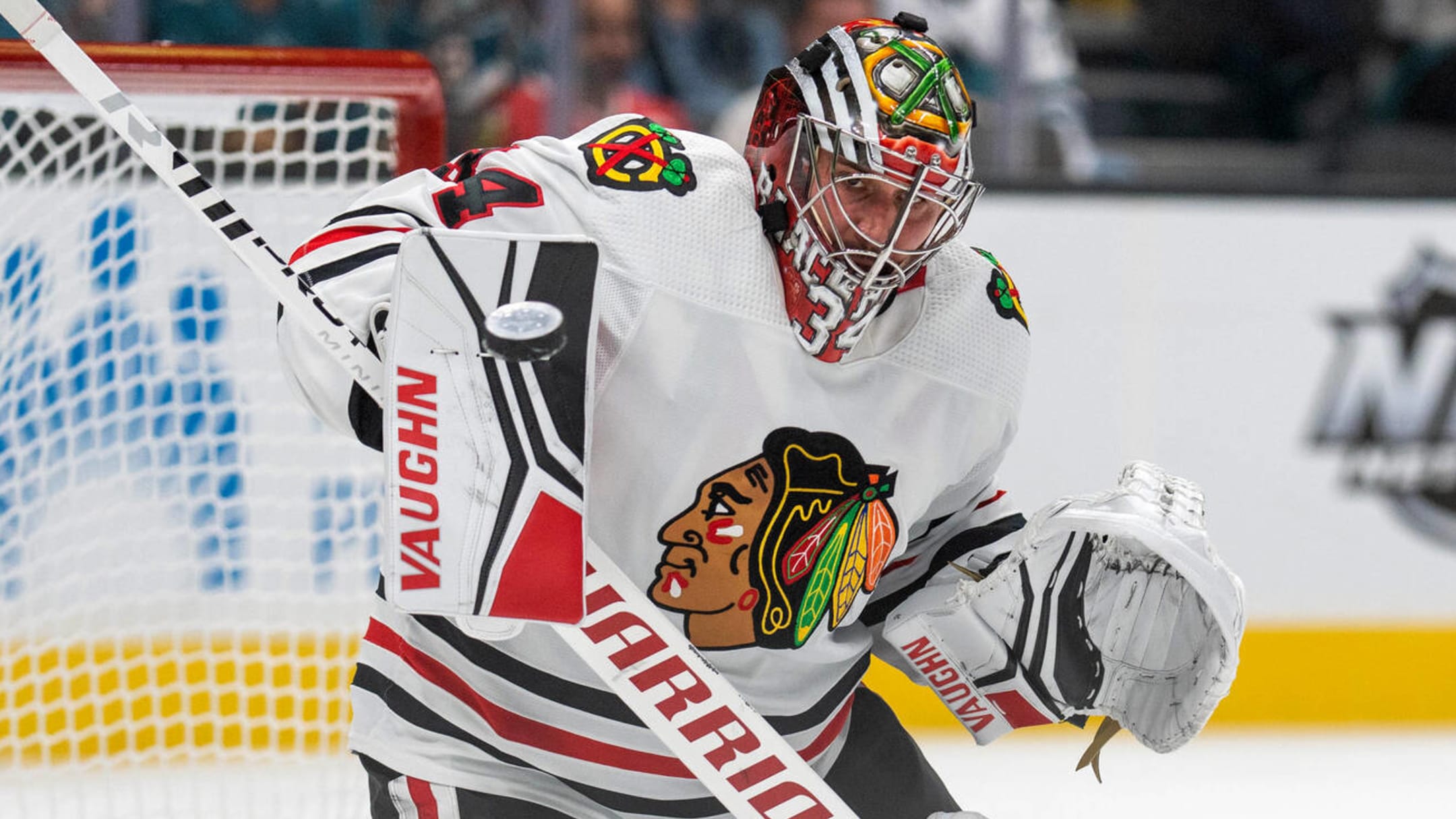 With Mrázek back on the roster, the Blackhawks' goalie crisis is