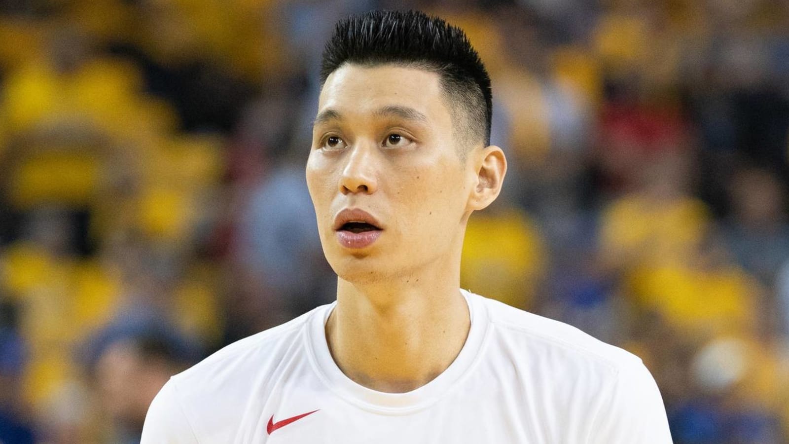 Tearful Jeremy Lin Seeks NBA Return after One Season in China