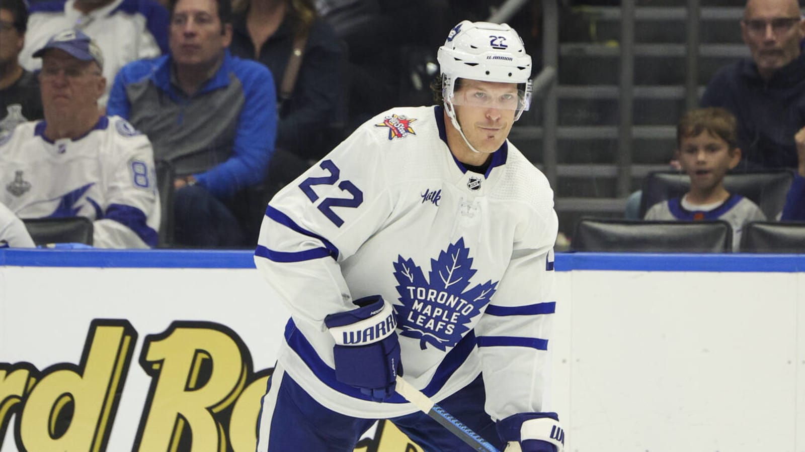 Maple Leafs defenseman exited Stars matchup with lower-body injury