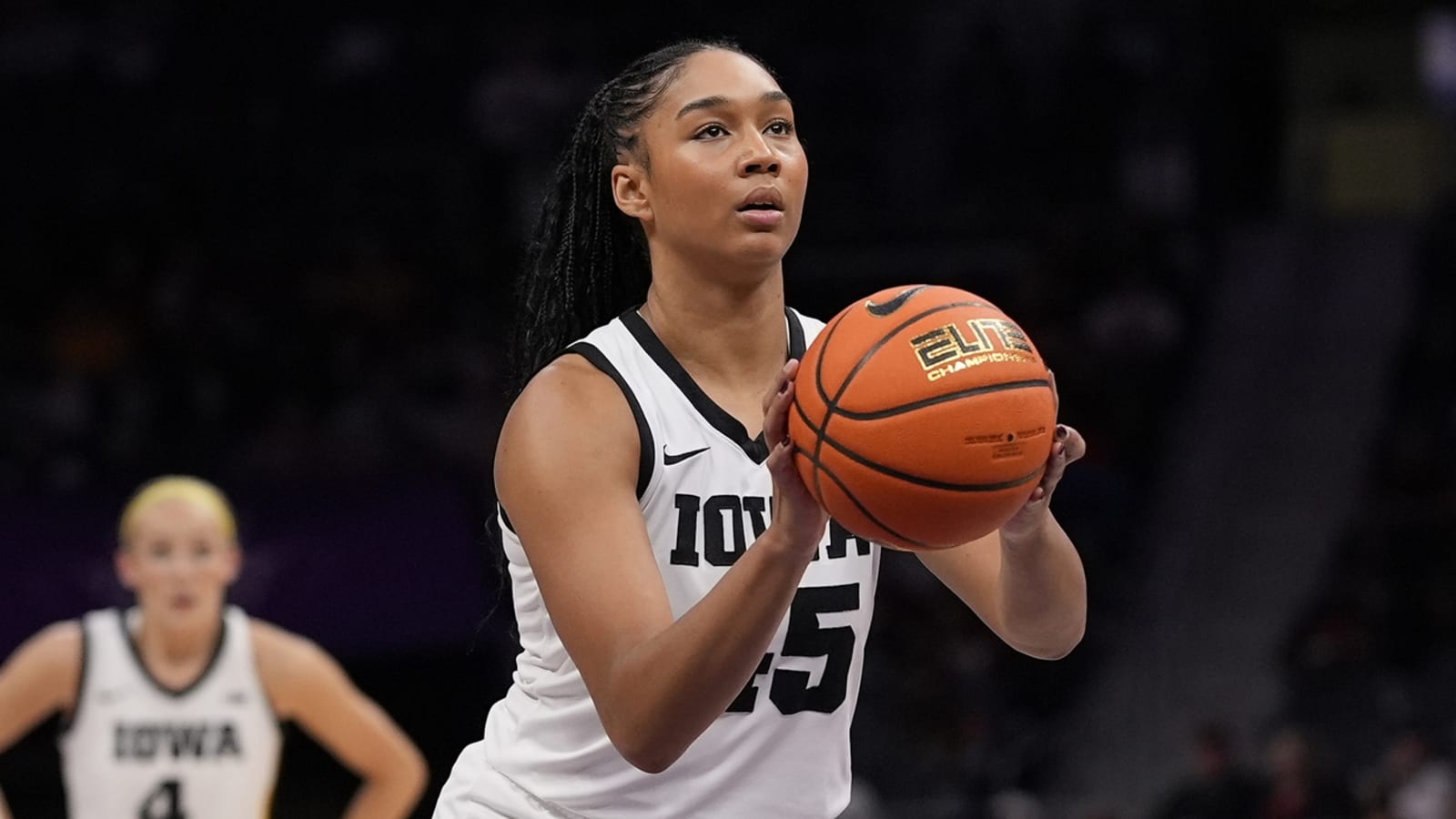Recap, Reaction: Iowa-Kansas Hoops
