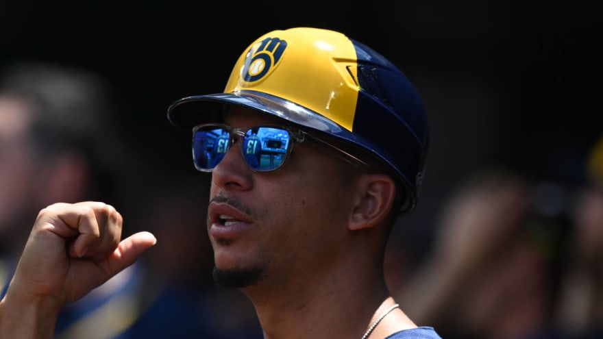 Brewers first base coach sparks strange bench-clearing incident