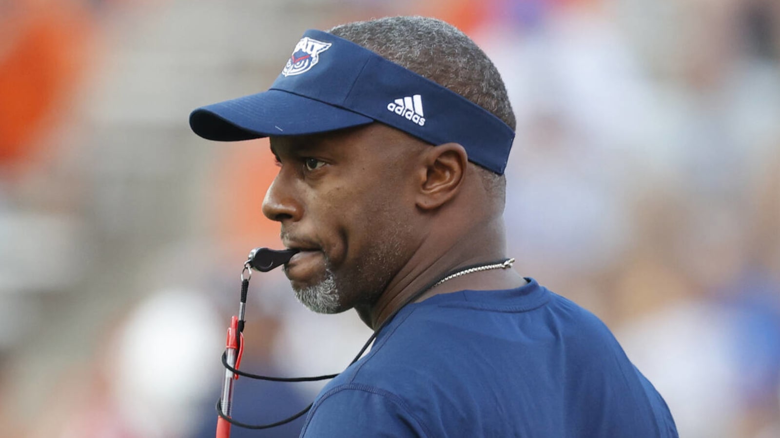 Florida Atlantic fires head coach Willie Taggart