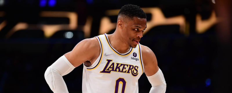 Lakers inch closer to elimination with sixth straight loss