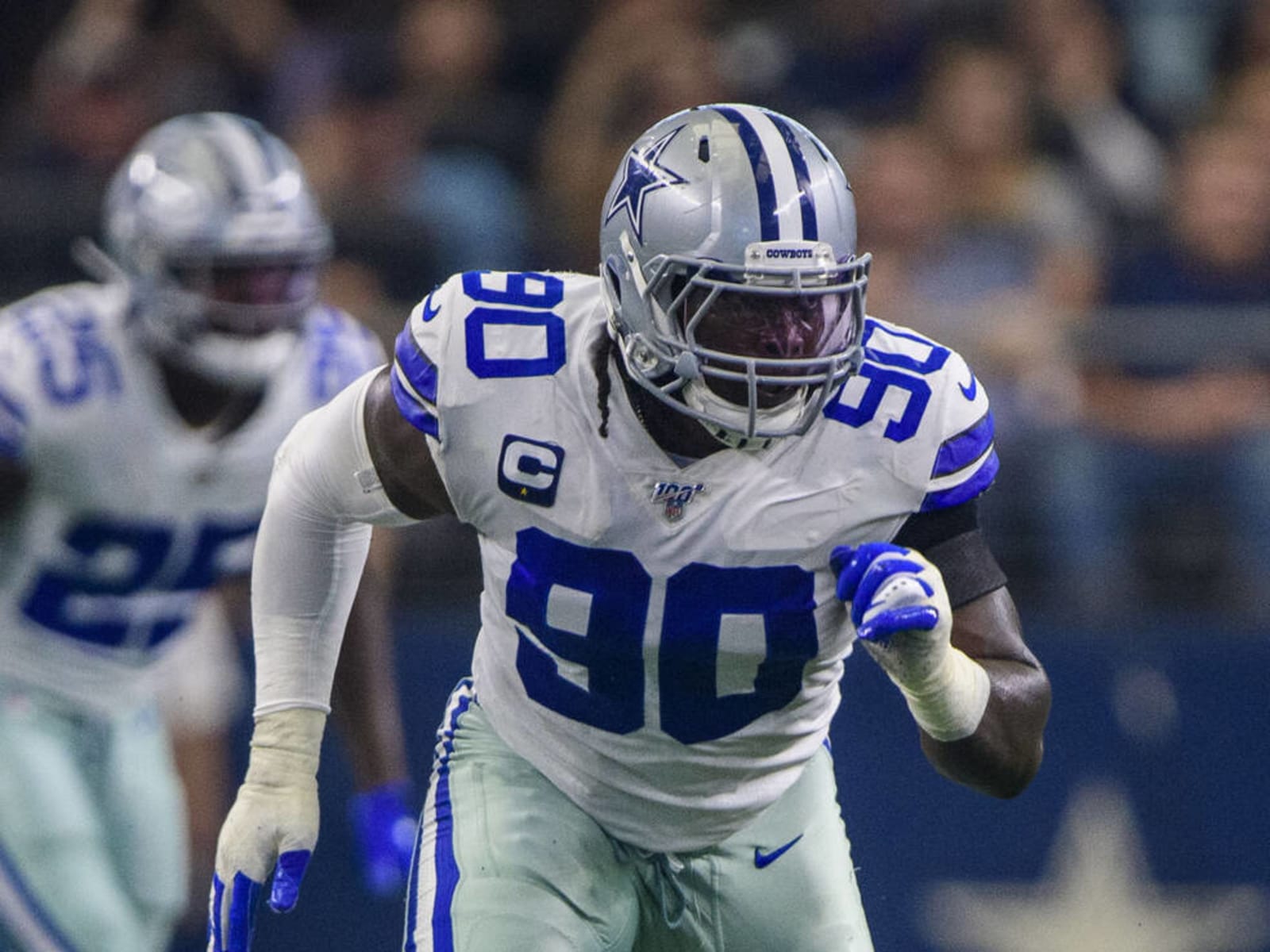 DeMarcus Lawrence declines Cowboys' pay-cut request