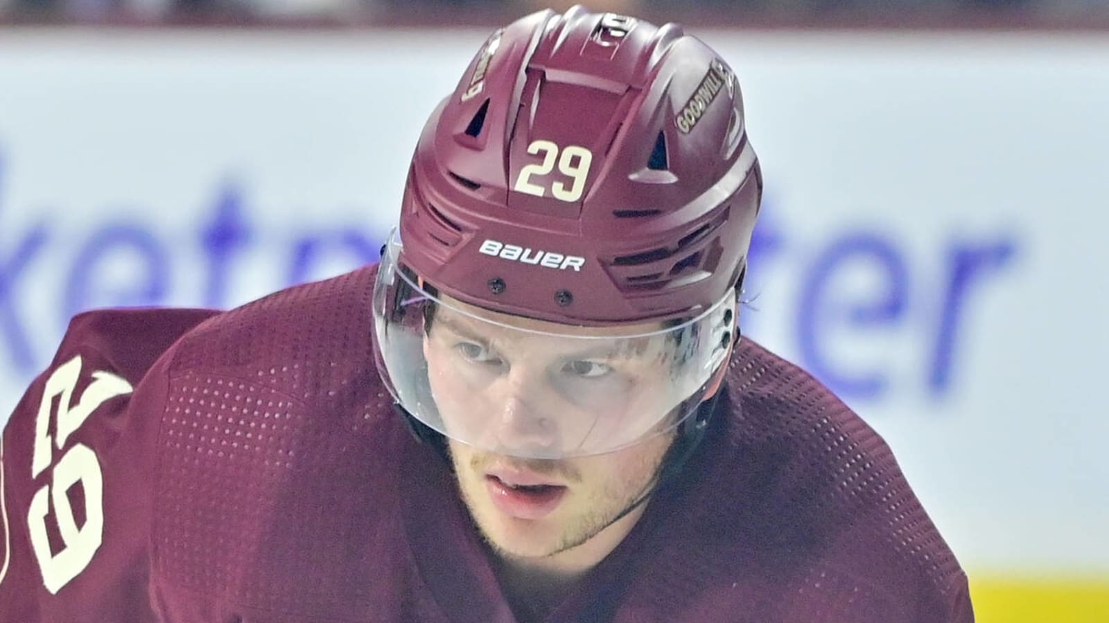 Predicting Arizona Coyote Barrett Hayton’s Next Contract