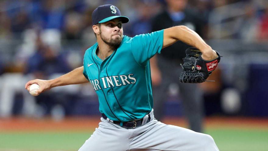 Mariners RHP undergoes Tommy John surgery