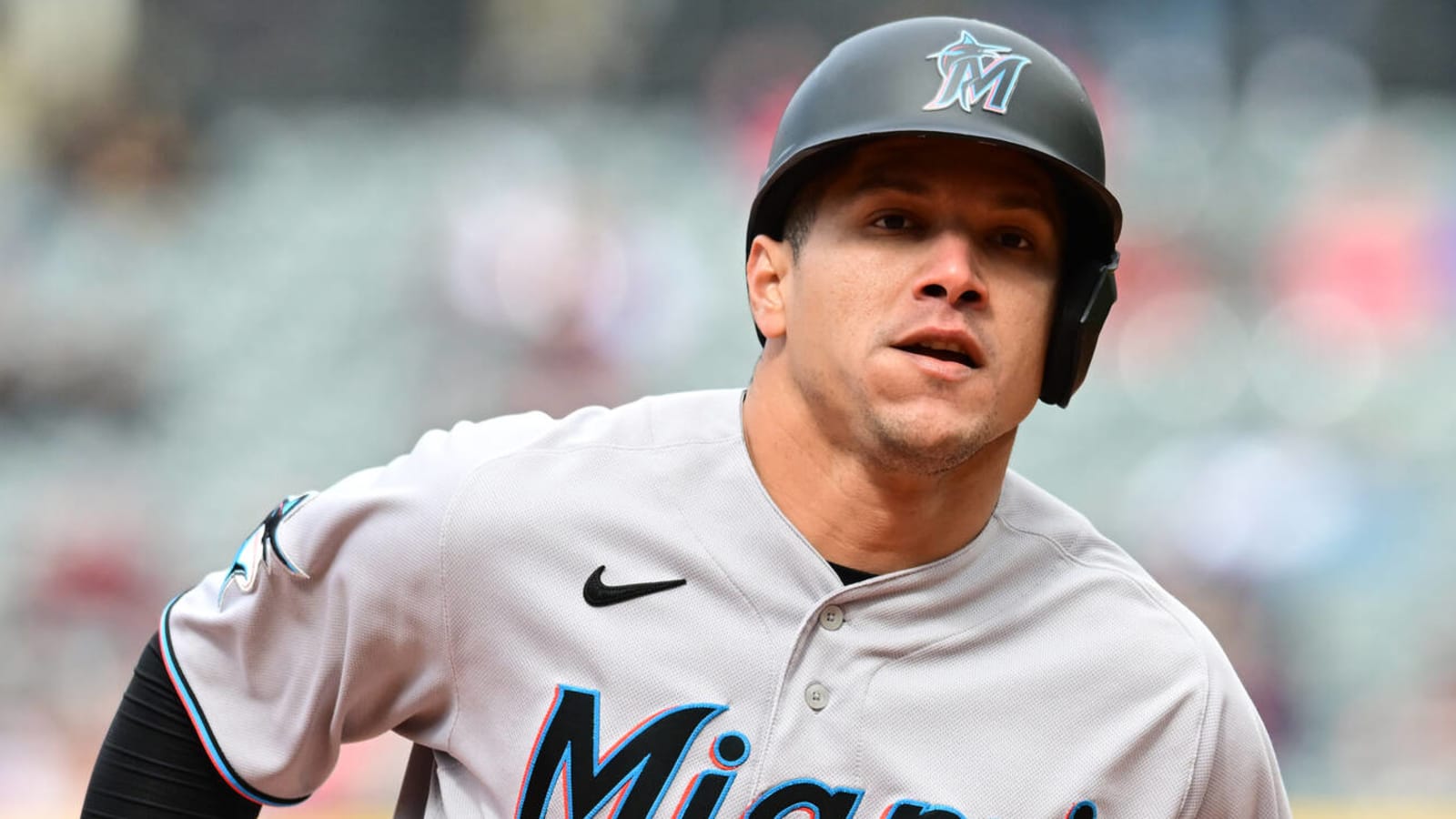 Marlins outfielder placed on IL with back injury