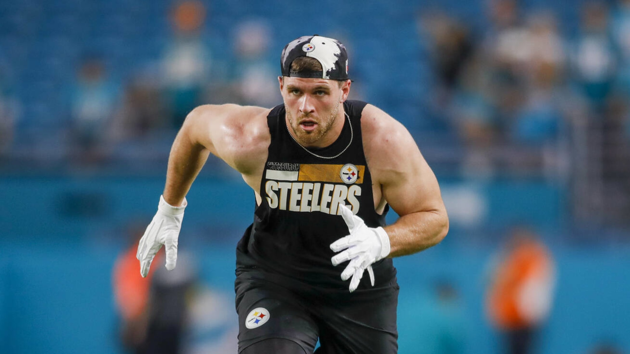 T.J. Watt takes step toward return, works out on field before