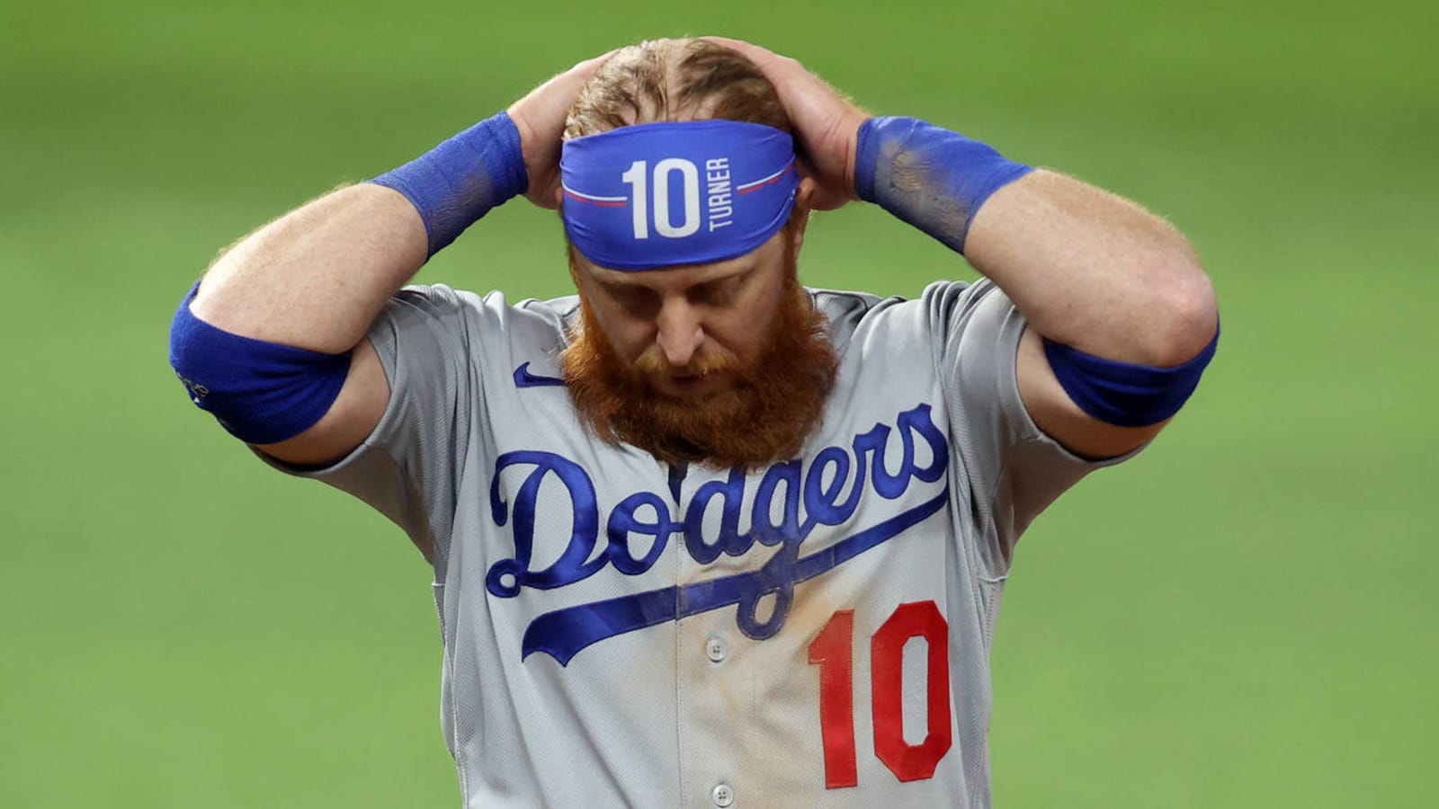 Justin Turner has 'multiyear offers' from Dodgers, Brewers?