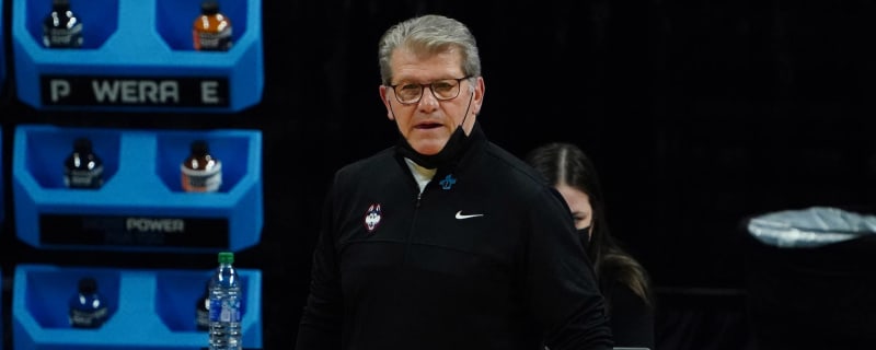 UConn's Auriemma receives contract extension through 2025