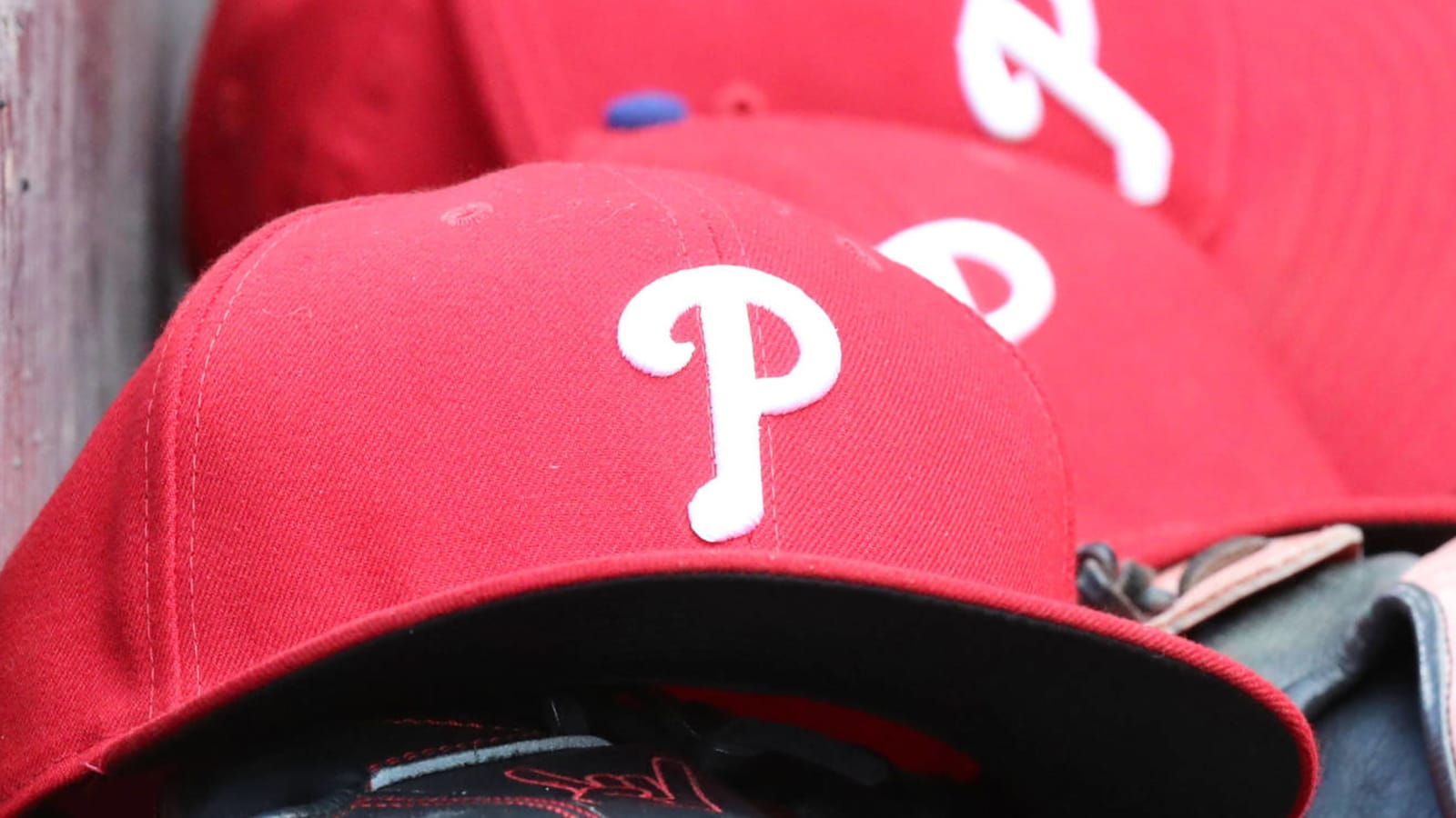 Phillies confirm COVID-19 outbreak, shut down facilities