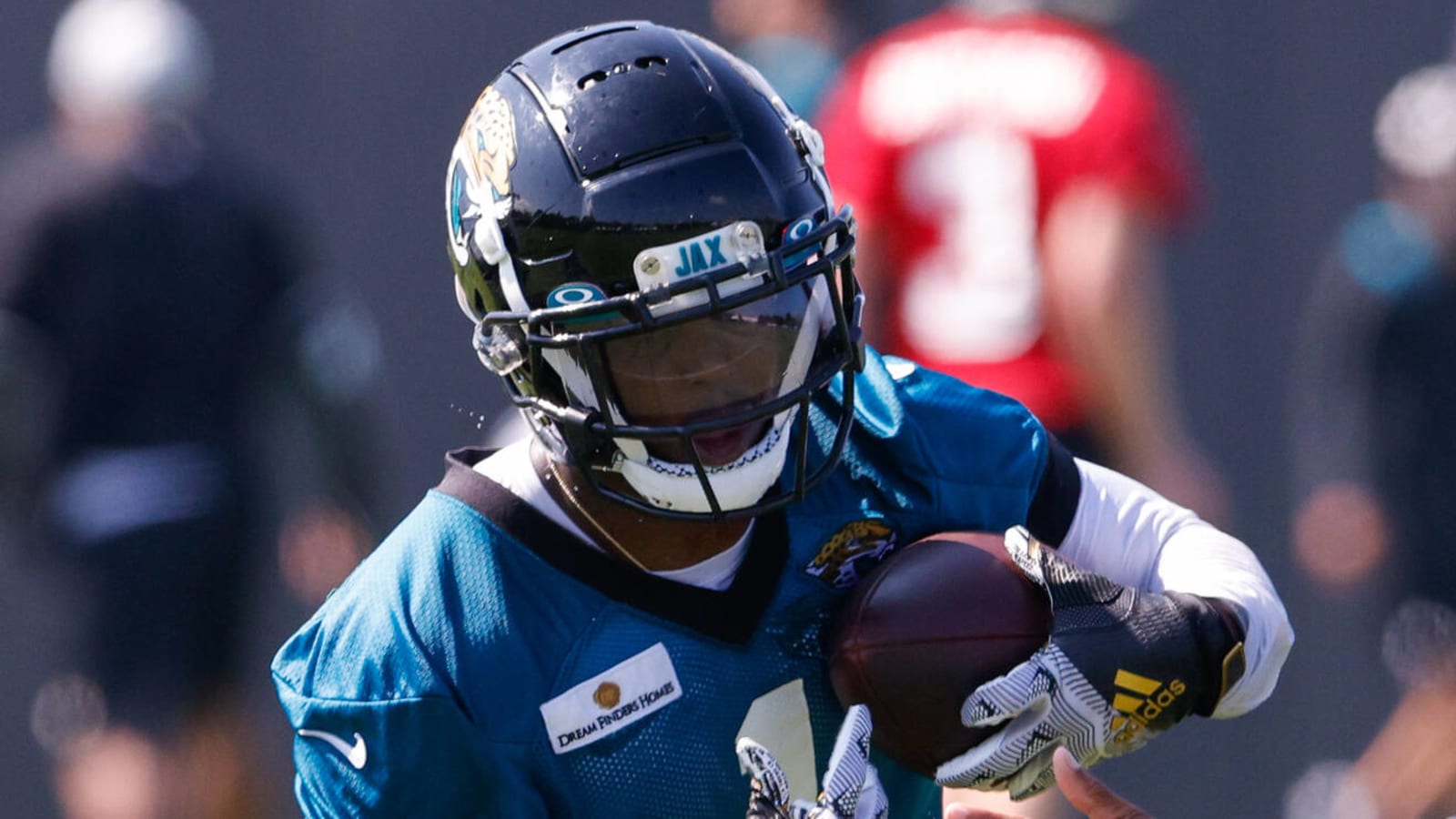 Jaguars running back Travis Etienne cleared to practice