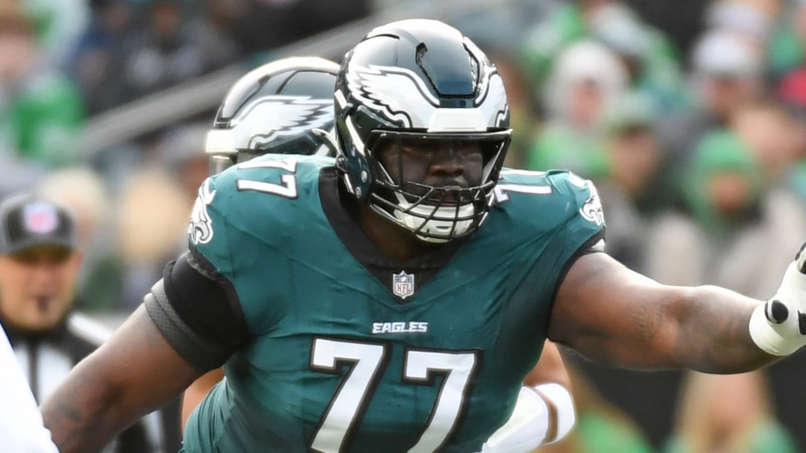 Insider believes key OL will be 'inclined to stay' with Eagles