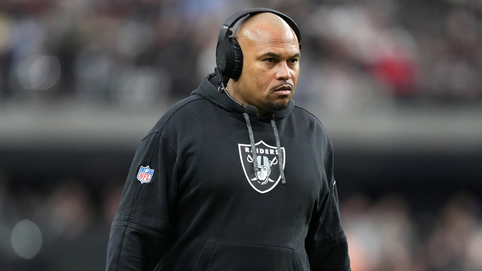 Raiders' Antonio Pierce has two-word response on job status
