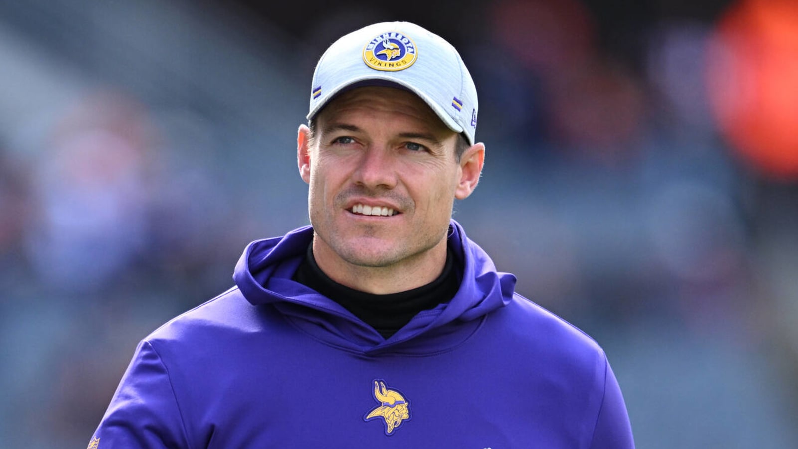 Vikings HC comments on Sam Darnold, J.J. McCarthy competition