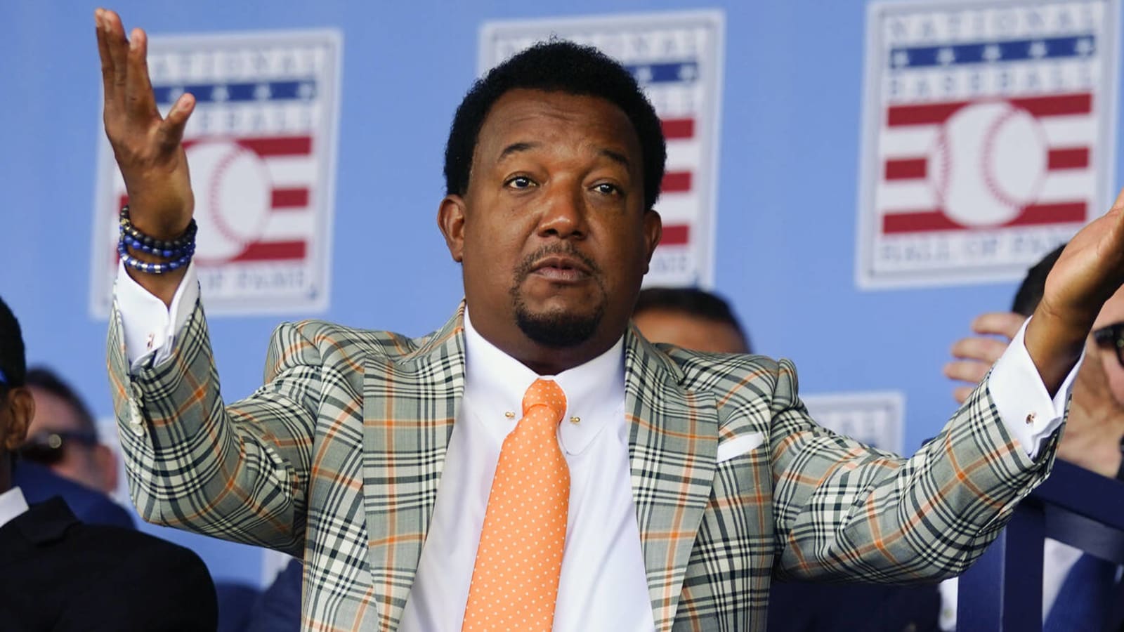 Pedro Martinez roasts Yankees with brutal comparison