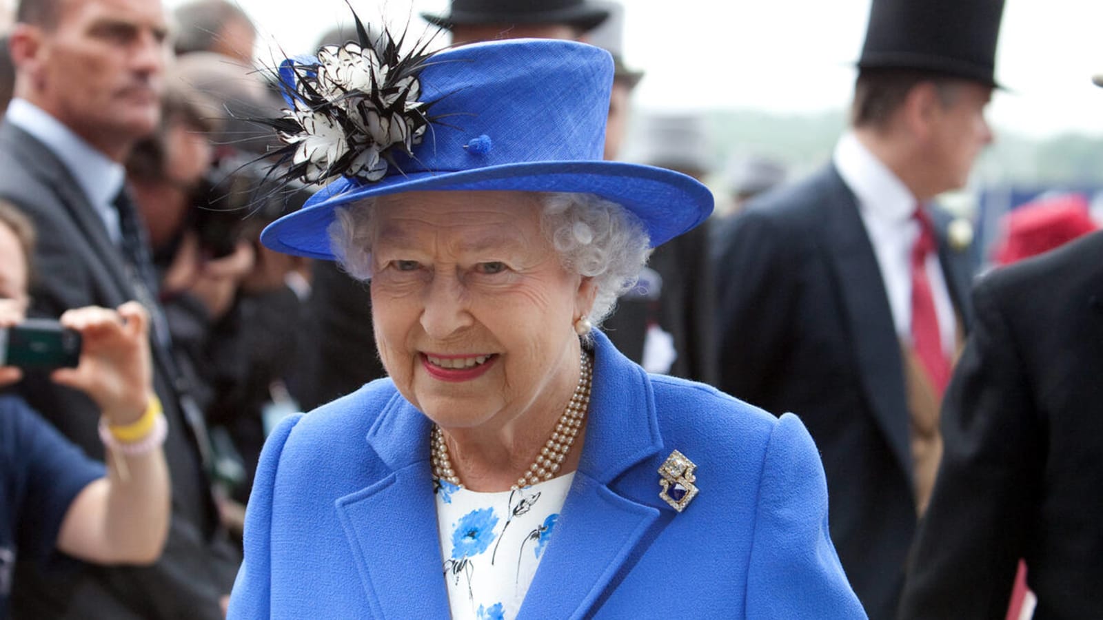 Premier League suspended after Queen Elizabeth II death