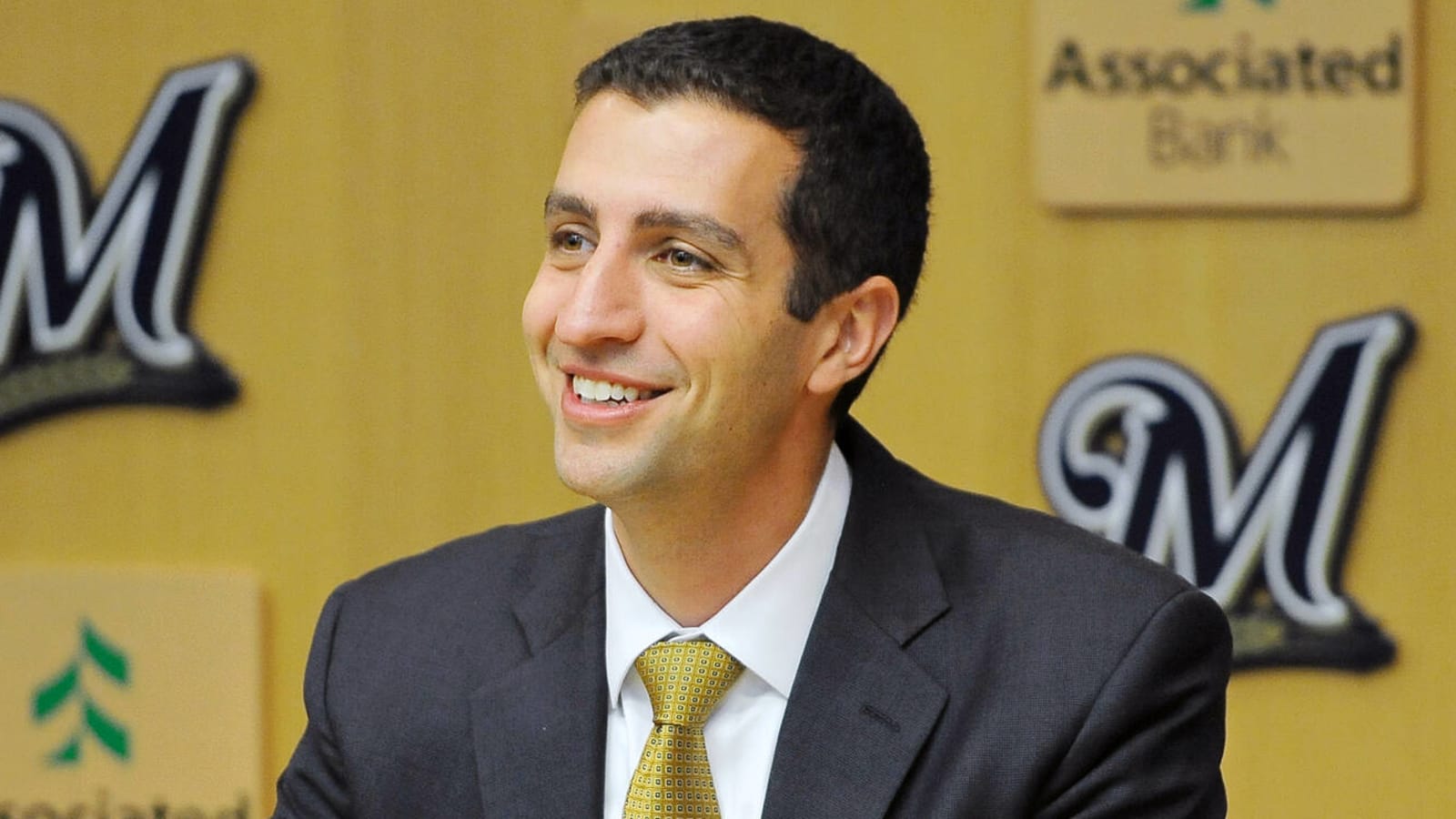 David Stearns hired by NY Mets as president of baseball operations