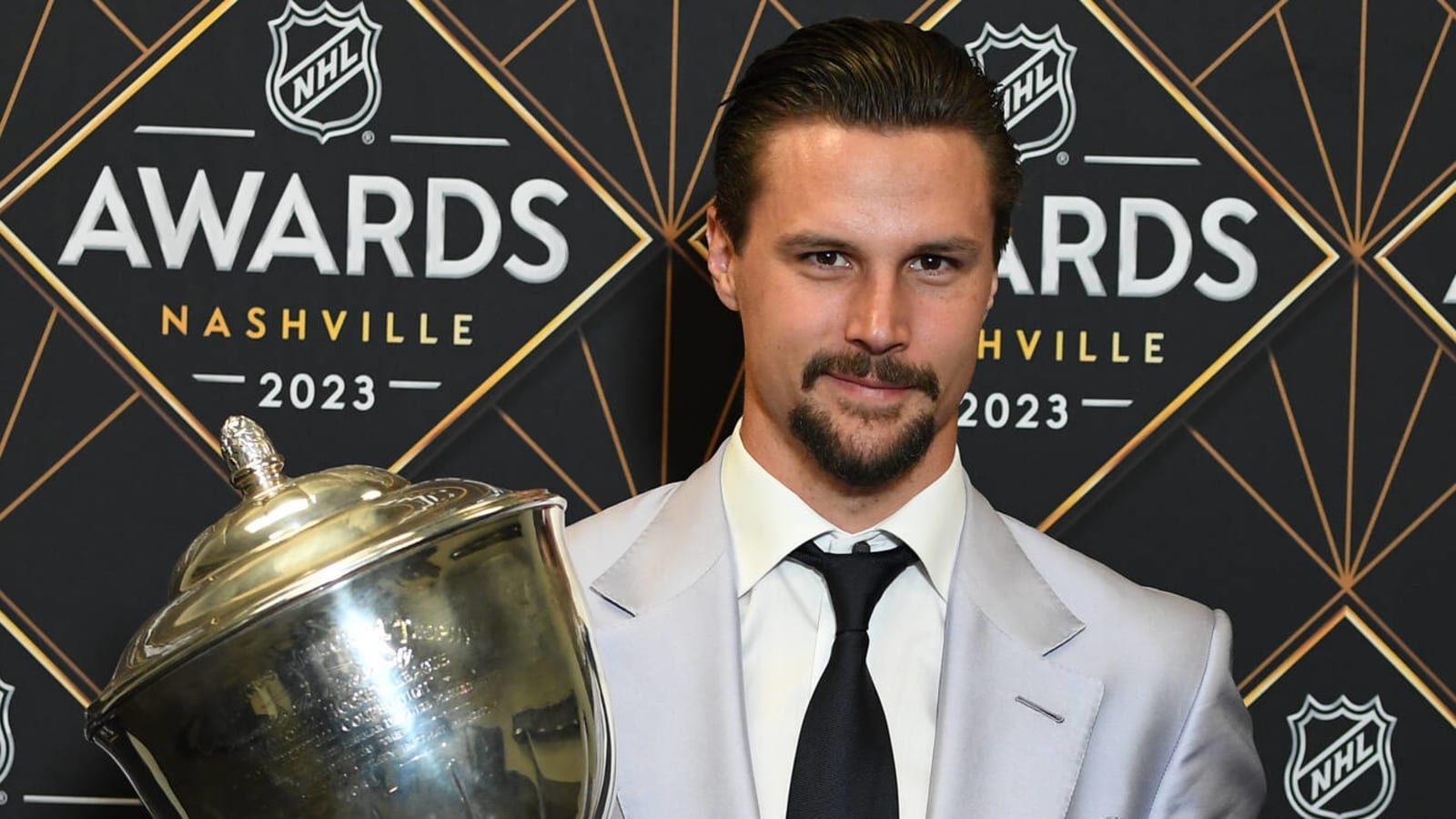 Sharks' Karlsson named 2023 Norris Memorial Trophy winner