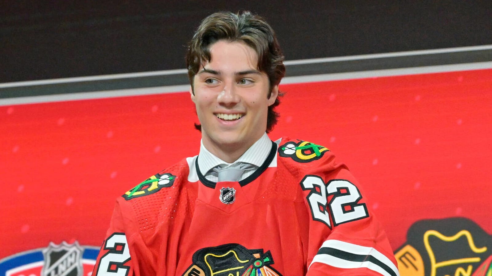 Blackhawks firstround pick Frank Nazar to undergo surgery Yardbarker