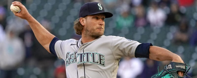 Mariners' Steckenrider on restricted list ahead of series at Blue Jays