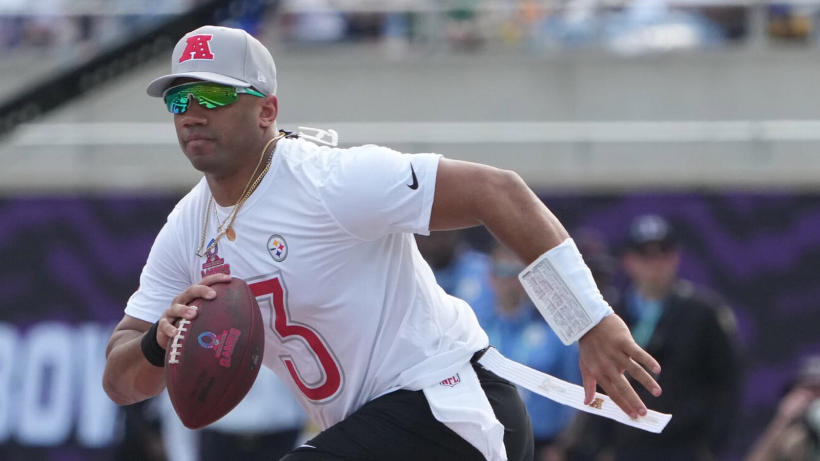 Giants Considering 10-Time Pro Bowl QB Instead of Aaron Rodgers