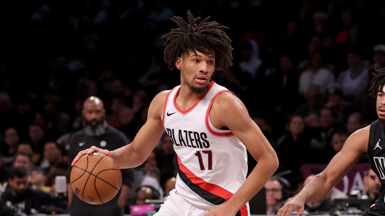 Promising Trail Blazers guard out multiple weeks with shoulder injury